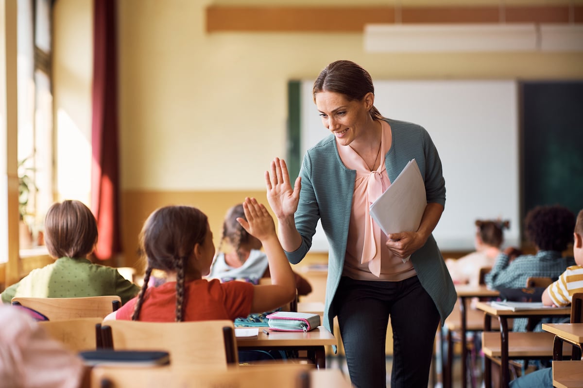 Apple Teacher Discount: Requirements Guide | E-TECH61
